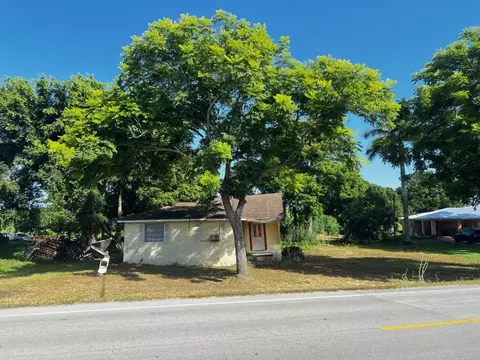 2351 E Main St, Pahokee, FL 33476