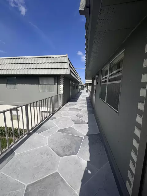 652 Flanders, Delray Beach, FL 33484