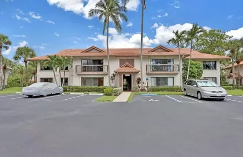 1107 Duncan Cir #101, Palm Beach Gardens, FL 33418