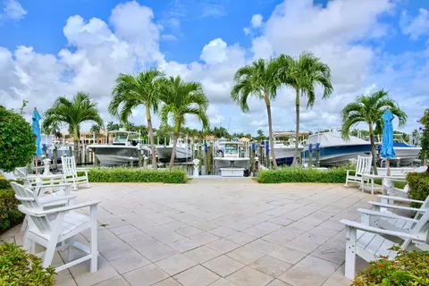 1042 Bay Colony S Dr #1042, Juno Beach, FL 33408