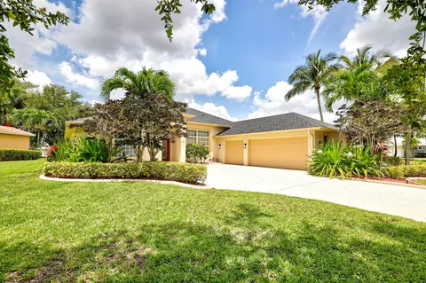 235 SW Fernleaf Trl, Port Saint Lucie, FL 34953
