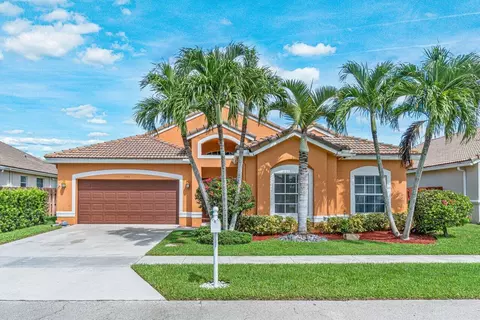 9317 Cove Point Cir, Boynton Beach, FL 33472