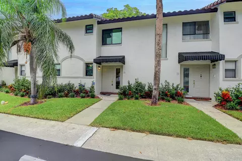 7200 NW 2nd Ave #71, Boca Raton, FL 33487