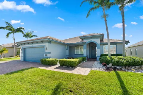 436 NW Sunflower Pl, Jensen Beach, FL 34957