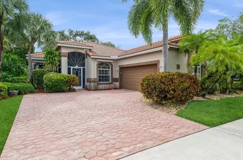 10860 Royal Caribbean Cir, Boynton Beach, FL 33437