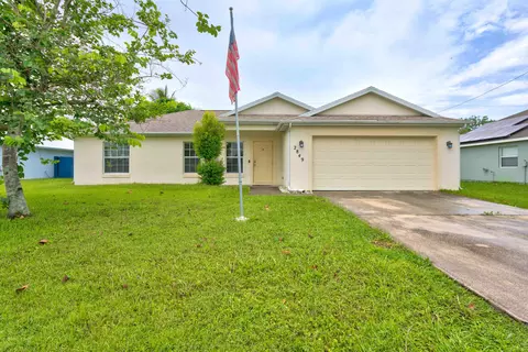2849 SE Ironton Ave, Port Saint Lucie, FL 34952