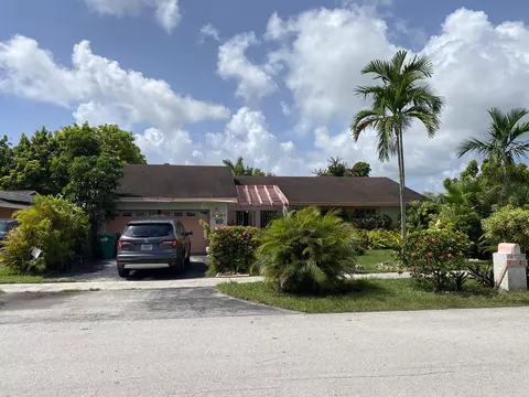 10380 SW 167th St, Miami, FL 33157