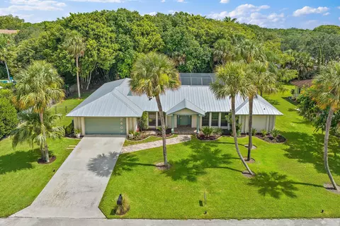 2609 Hope Ln W, Palm Beach Gardens, FL 33410