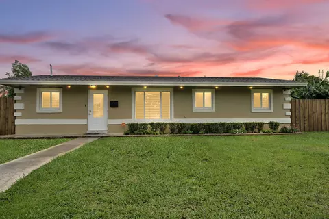 15403 SW 102nd Ave, Miami, FL 33157