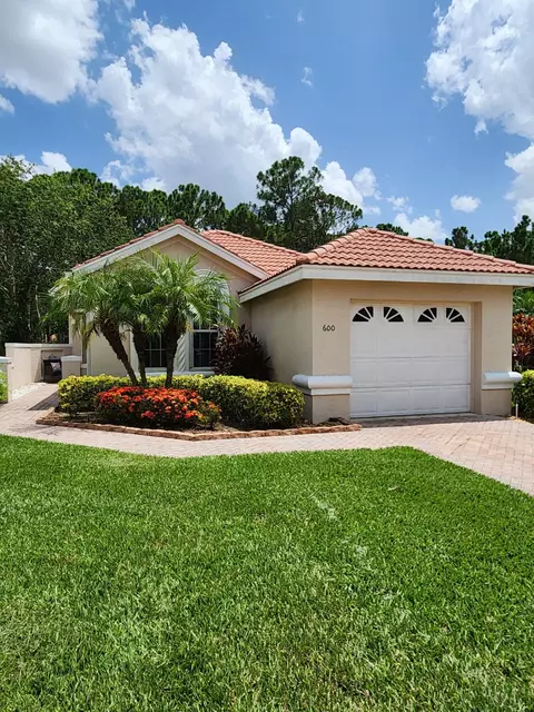 600 SW Treasure Cv, Saint Lucie West, FL 34986