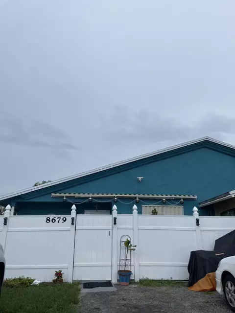 8679 Uranus Ter, West Palm Beach, FL 33403
