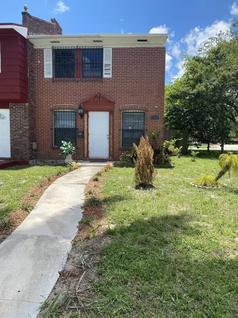1070 36th St, West Palm Beach, FL 33407