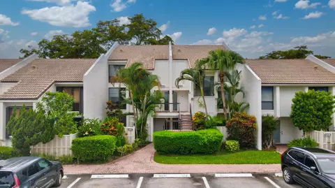 1308 Bridgewood Dr, Boca Raton, FL 33434