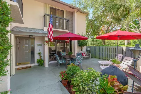 3229 Cocoplum Cir #3349, Coconut Creek, FL 33063
