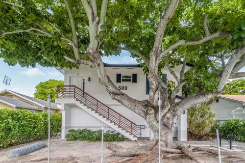 509 N H St, Lake Worth, FL 33460