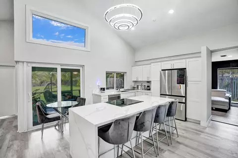 3790 NW 73rd Way, Coral Springs, FL 33065