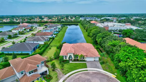 9762 Captiva Cir, Boynton Beach, FL 33437