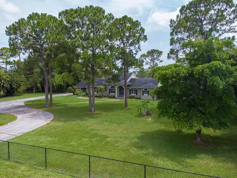 16976 70th N St, The Acreage, FL 33470