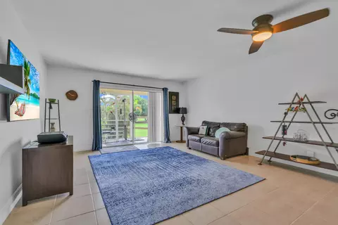 5100 SW 90th Ave #202, Cooper City, FL 33328