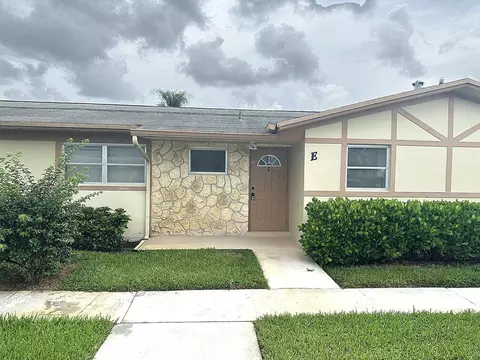 2852 Crosley Dr W #E, West Palm Beach, FL 33415