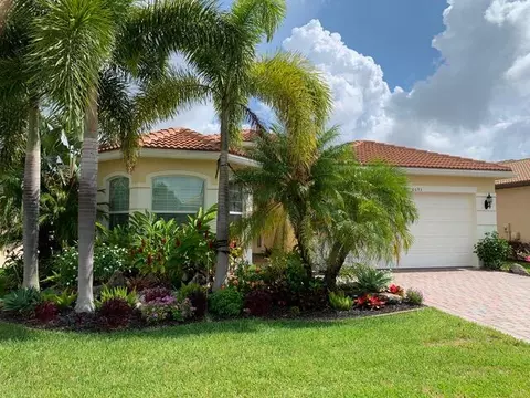 8693 Cathedral Peak Ct, Boynton Beach, FL 33473