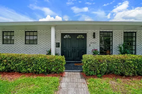 4101 Washington St, Hollywood, FL 33021