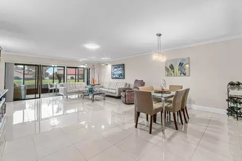 5757 Fairway Park Ct #102, Boynton Beach, FL 33437