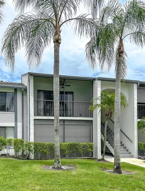 1005 Green Pine Blvd #E2, West Palm Beach, FL 33409