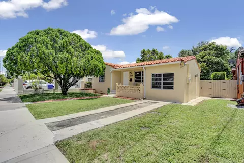 3250 SW 4th St, Miami, FL 33135