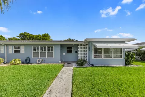 245 High Point Ct #D, Boynton Beach, FL 33435