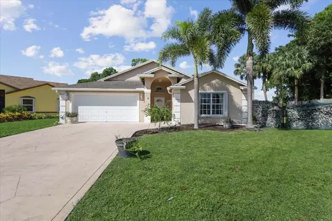 1068 Salmon Isle, Greenacres, FL 33413
