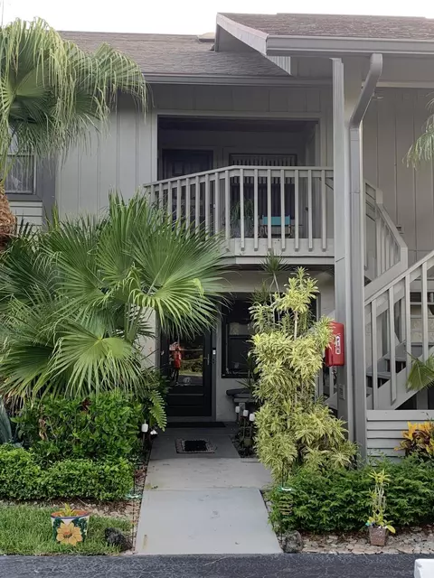 6276 SE Charleston Pl #202, Hobe Sound, FL 33455