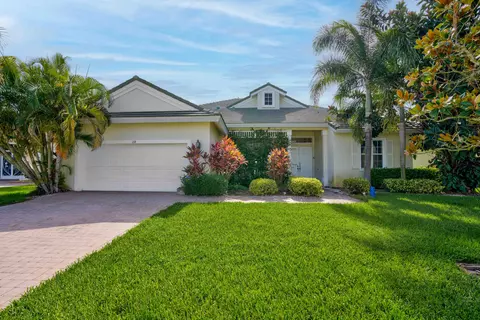 218 NW Pleasant Grove Way, Port Saint Lucie, FL 34986