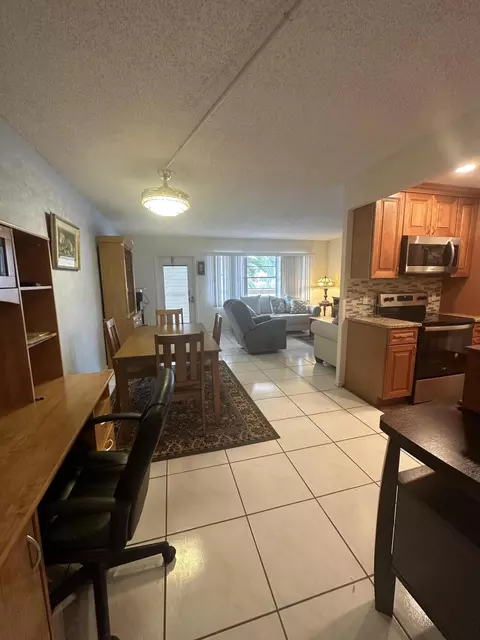 2088 Cornwall E, Boca Raton, FL 33434