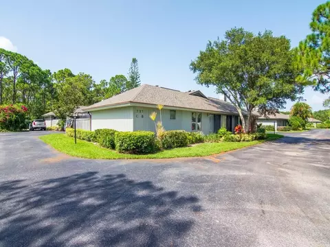 737 Timber Ridge Sw Trl, Vero Beach, FL 32962