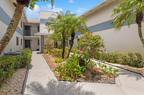 15342 Lakes Of Delray Blvd #107, Delray Beach, FL 33484