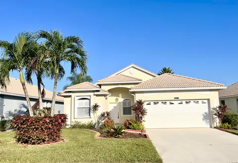 869 NW Sorrento Ln, Port Saint Lucie, FL 34986