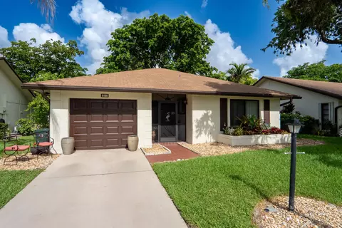 6199 Lakemont Cir, Greenacres, FL 33463