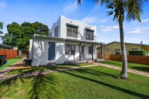 123 S L St, Lake Worth, FL 33460