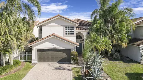 10330 Buena Ventura Dr, Boca Raton, FL 33498