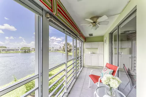 262 Chatham M, West Palm Beach, FL 33417