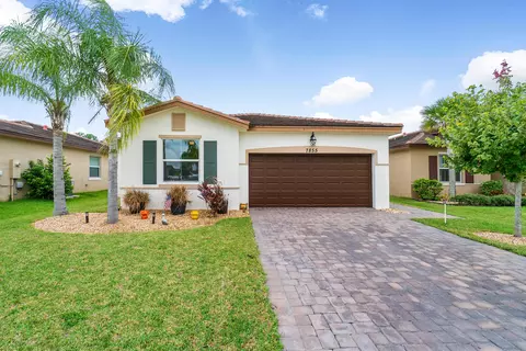 7855 NW Greenbank Cir, Port Saint Lucie, FL 34987