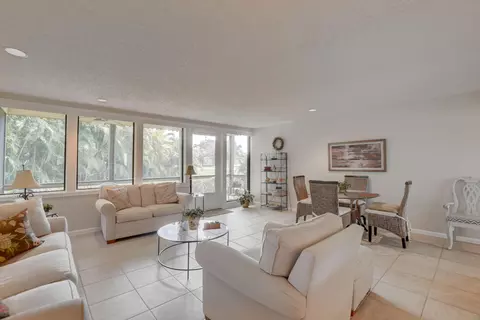20065 Boca West Dr, Boca Raton, FL 33434