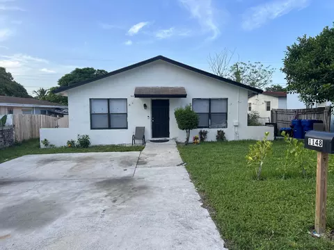 1148 W 31st St, Riviera Beach, FL 33404