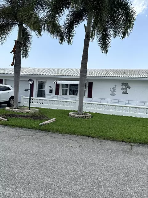 1514 SW 21st St, Boynton Beach, FL 33426