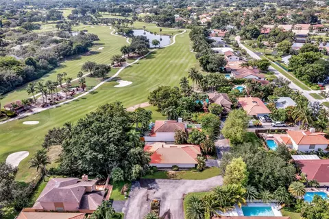 9764 SW 1st St, Plantation, FL 33324