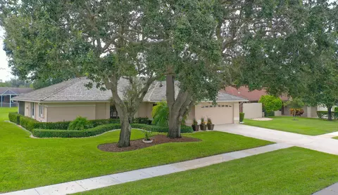 11647 Sanderling Dr, Wellington, FL 33414