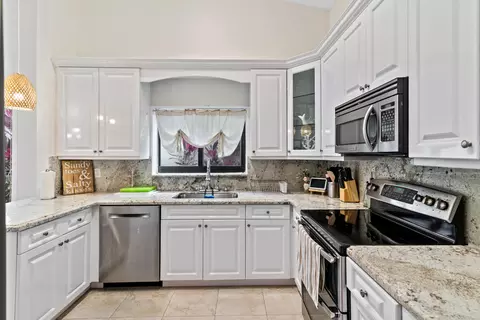7755 Villa Nova Dr, Boca Raton, FL 33433