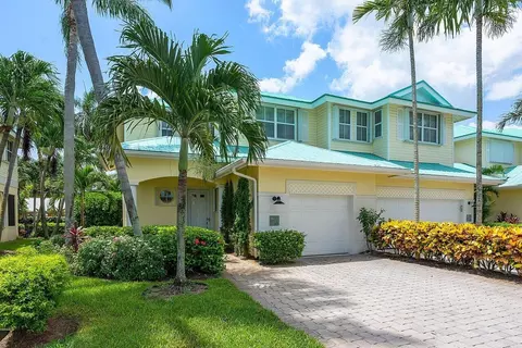 158 Barefoot Cv, Hypoluxo, FL 33462