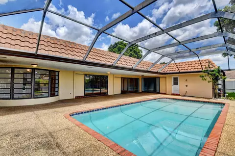 6926 N Grande Dr, Boca Raton, FL 33433